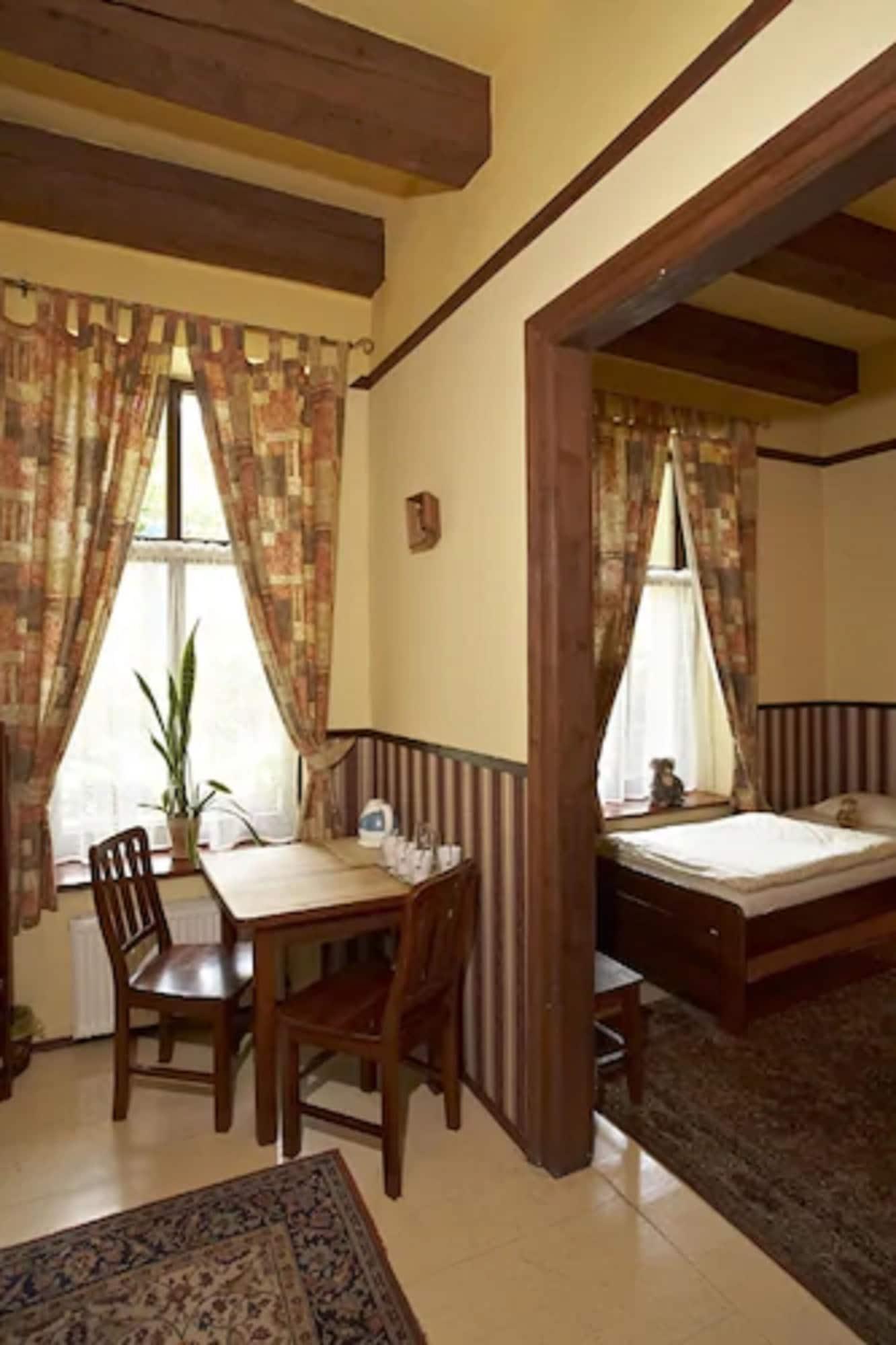 Globtroter Guest House كراكوفيا المظهر الخارجي الصورة
