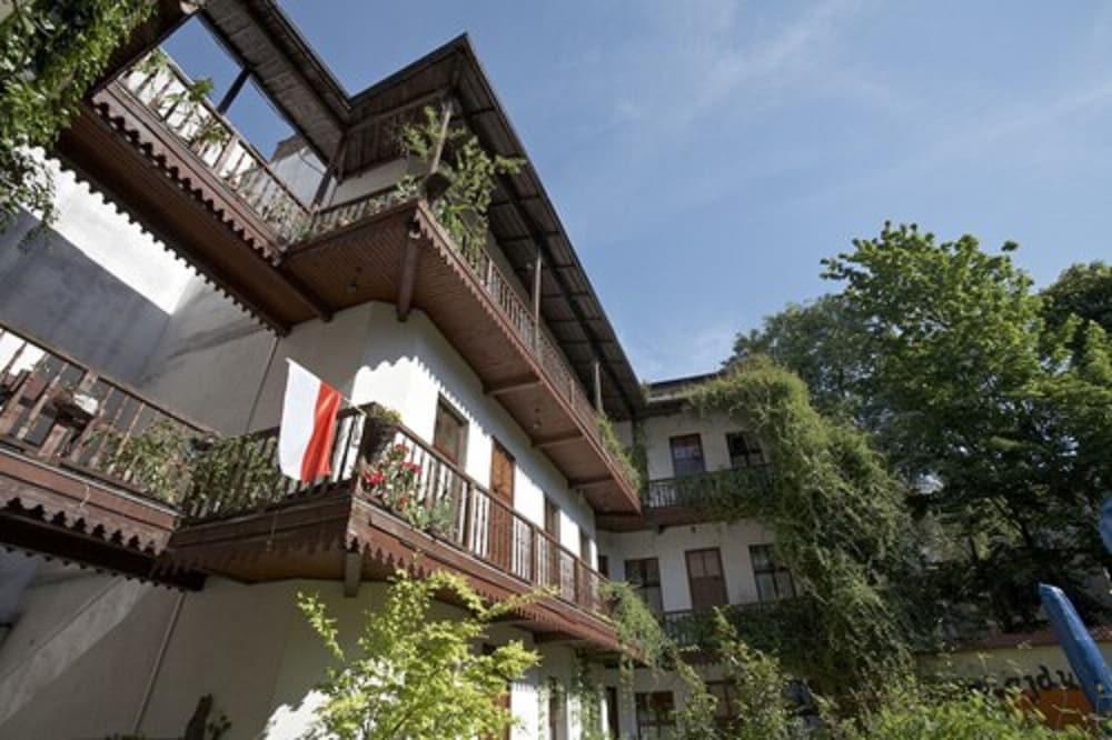 Globtroter Guest House كراكوفيا المظهر الخارجي الصورة