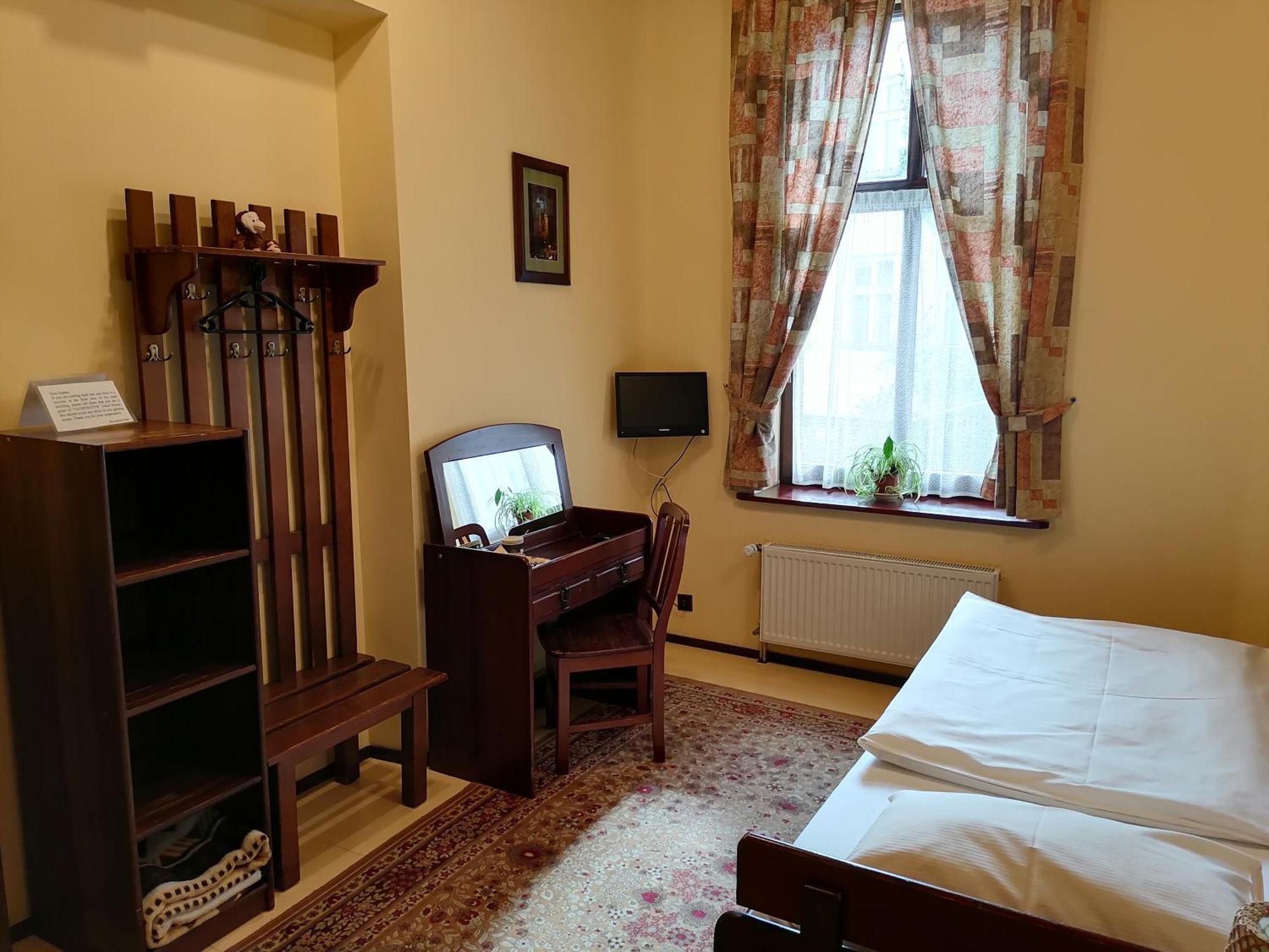 Globtroter Guest House كراكوفيا المظهر الخارجي الصورة
